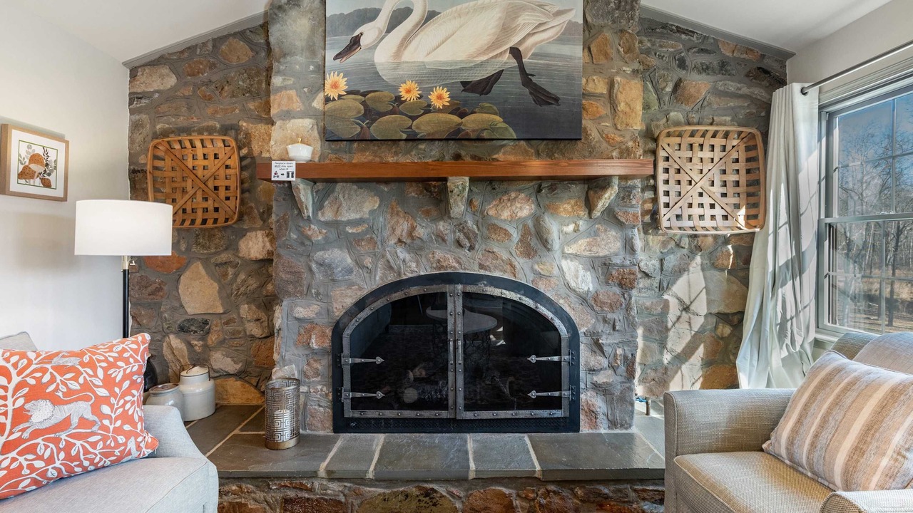 Photo of Livingroom in Aldie
