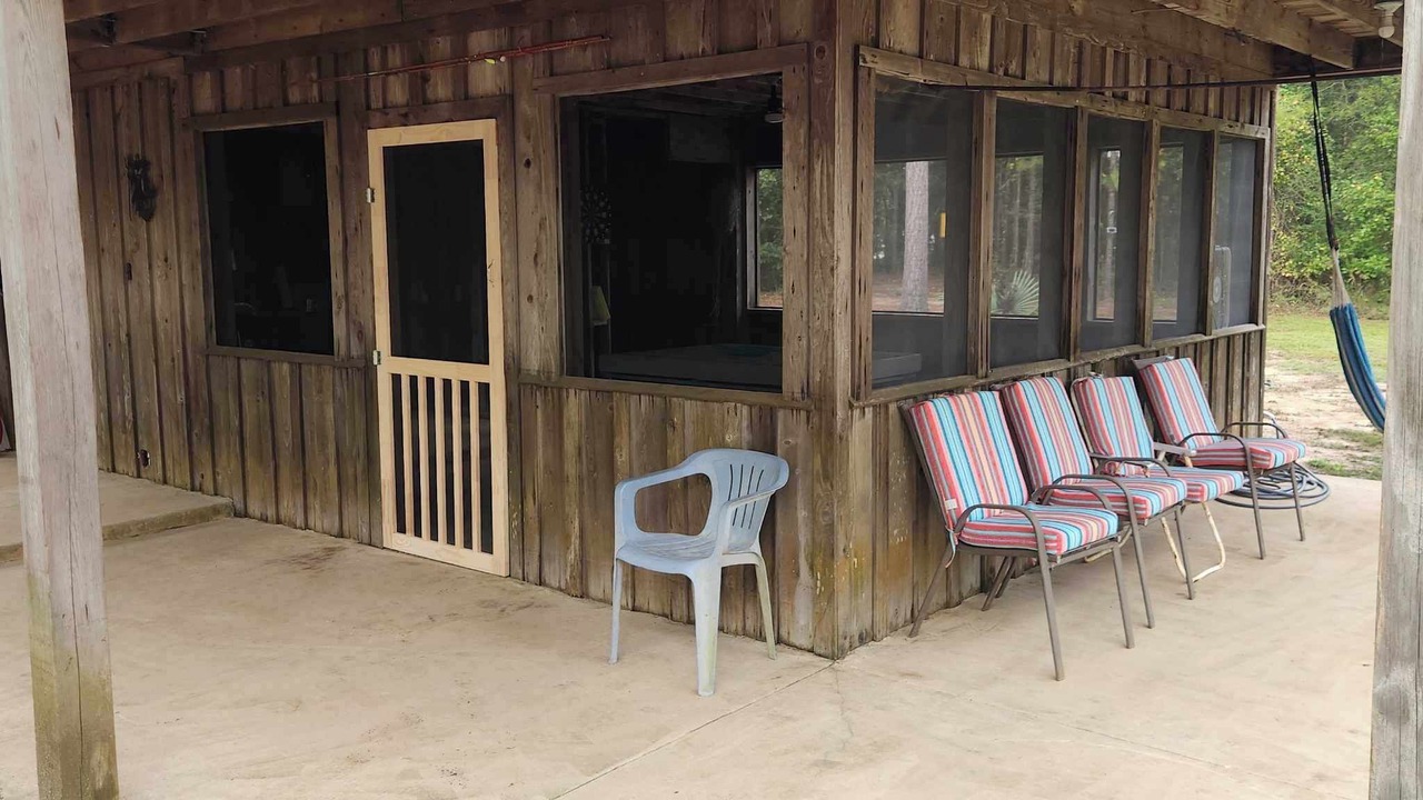 Photo of Patio Balcony in Shoreline Park