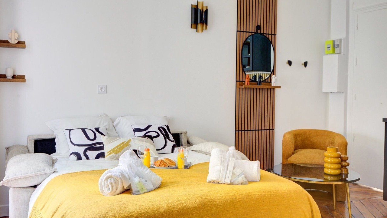 Photo of Bedroom in Batignolles