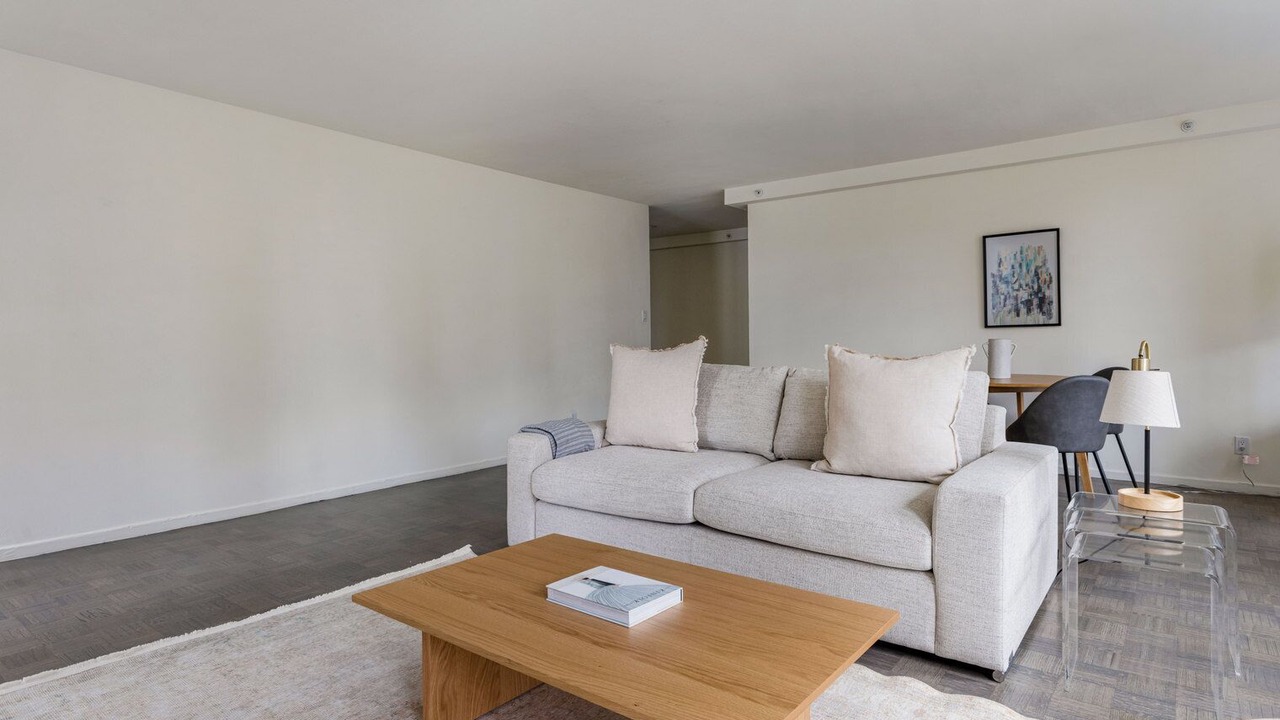 Photo of Livingroom in Back Bay