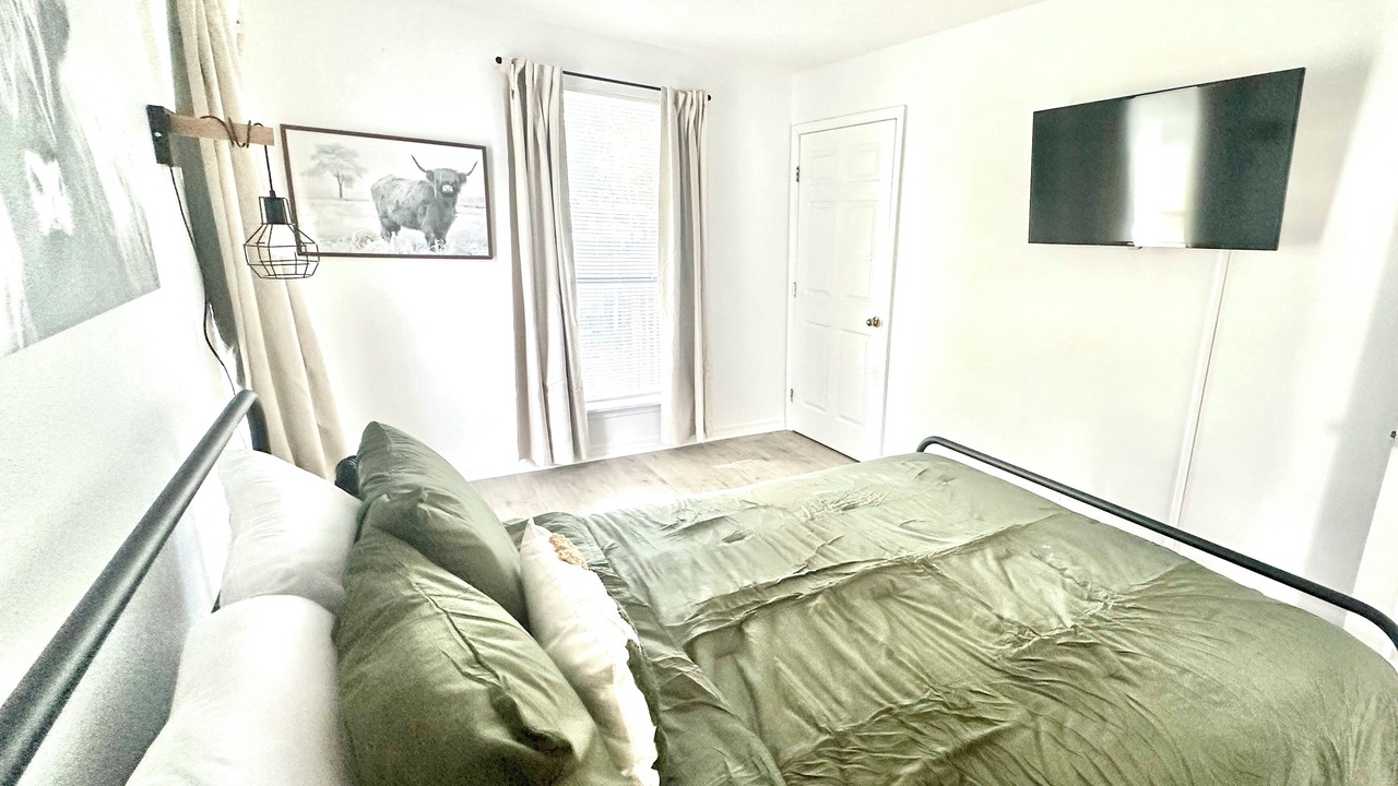 Photo of Bedroom in Pascagoula