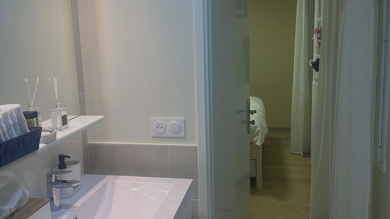 Photo of Bathroom in Serris