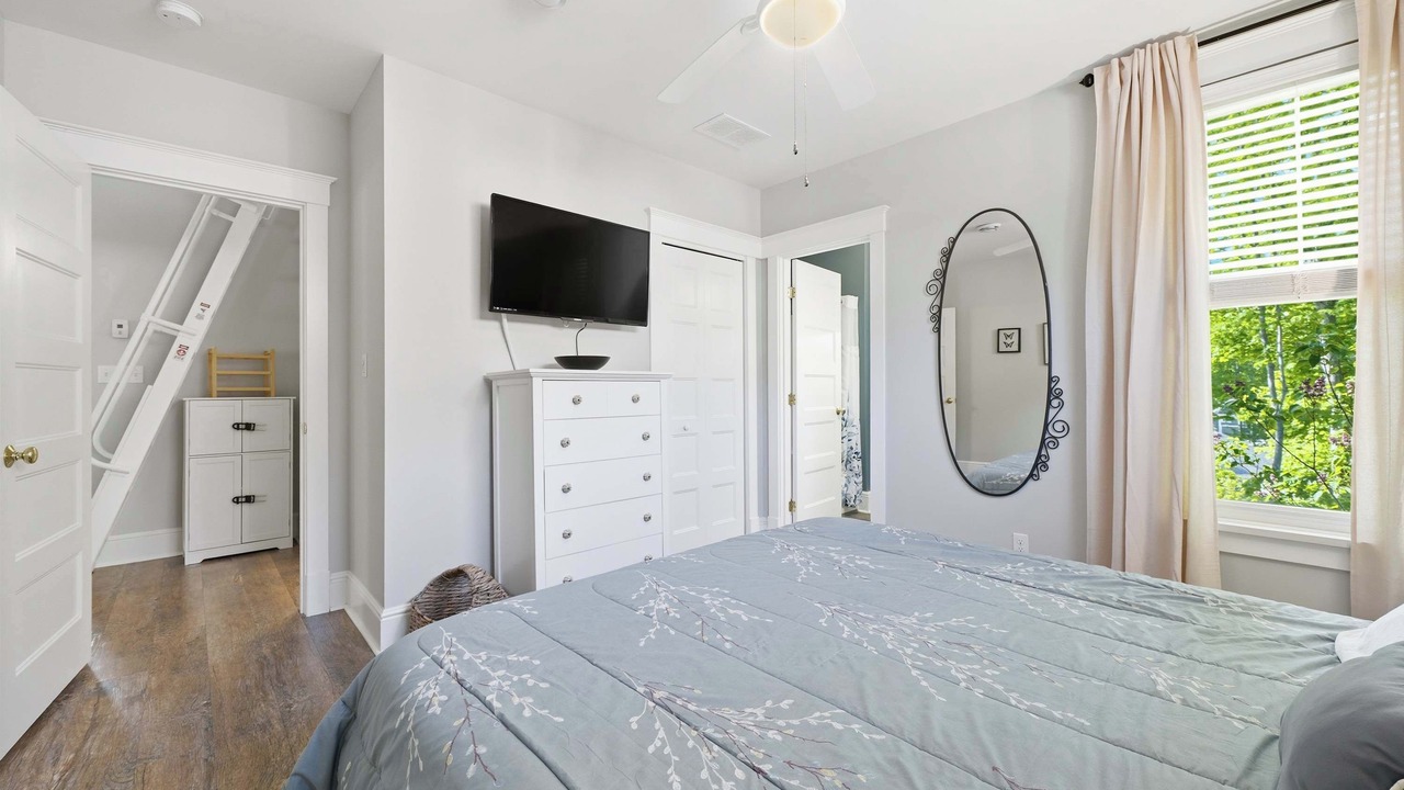 Photo of Bedroom in Cherry Valley