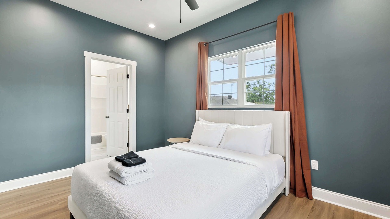 Photo of Bedroom in Main Street Historic District
