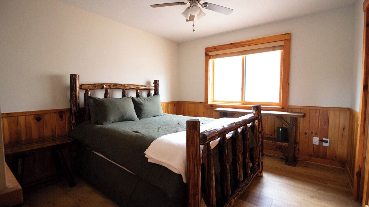 Photo of Bedroom in Crosslake