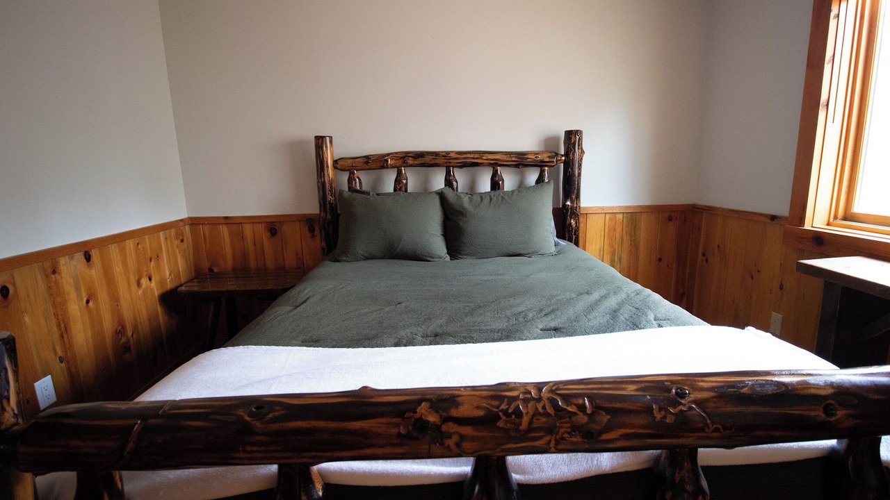 Photo of Bedroom in Crosslake