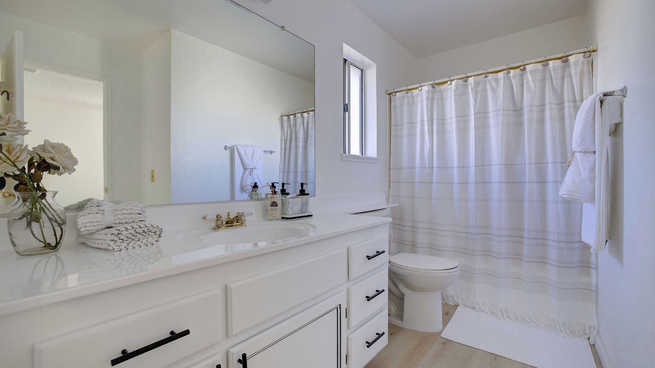 Photo of Bathroom in Moreno Valley