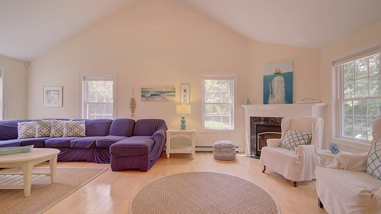 Photo of Livingroom in Brewster