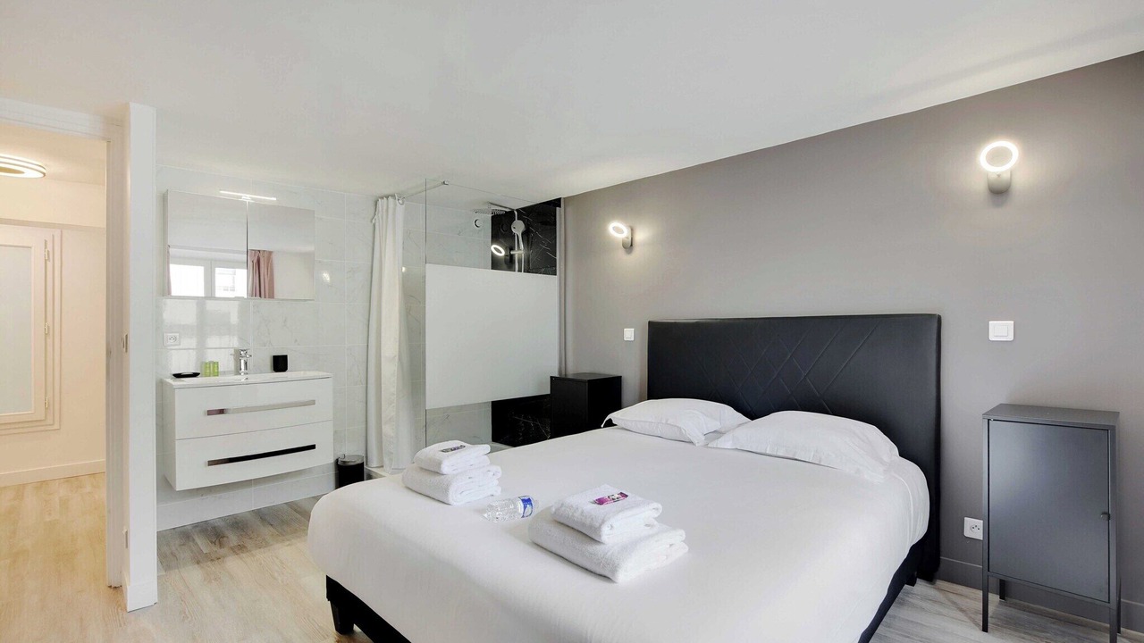 Photo of Bedroom in Vivienne