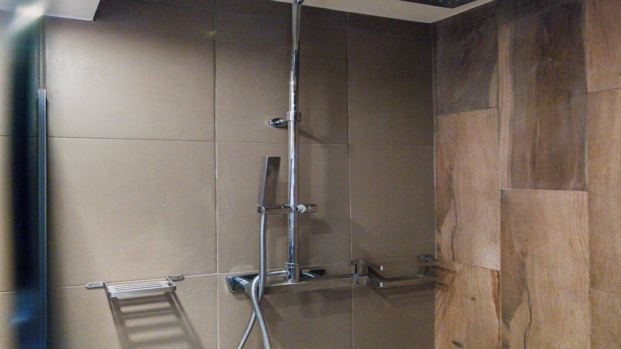 Photo of Bathroom in Quartier de la Plaine-de-Monceaux