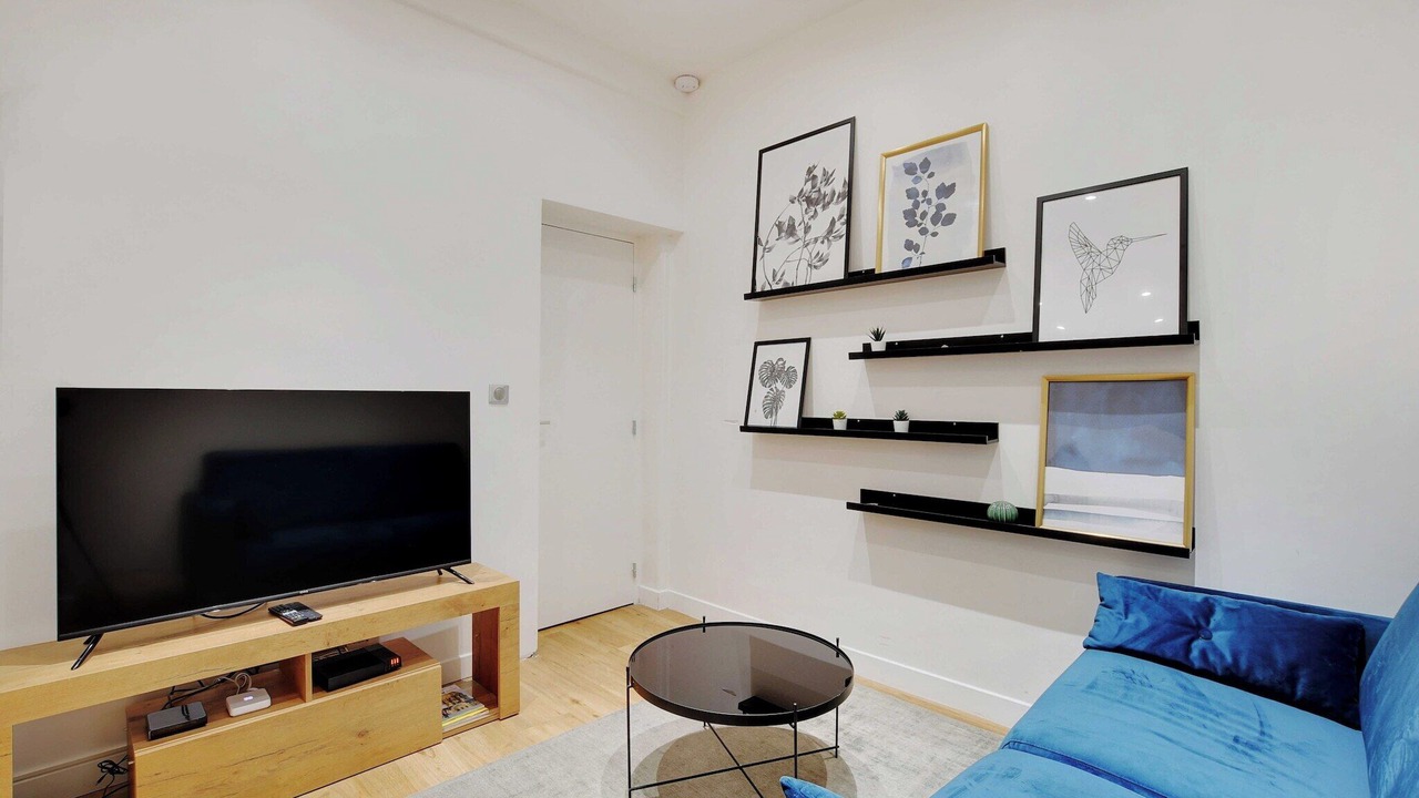 Photo of Livingroom in Quartier du Faubourg-Montmartre