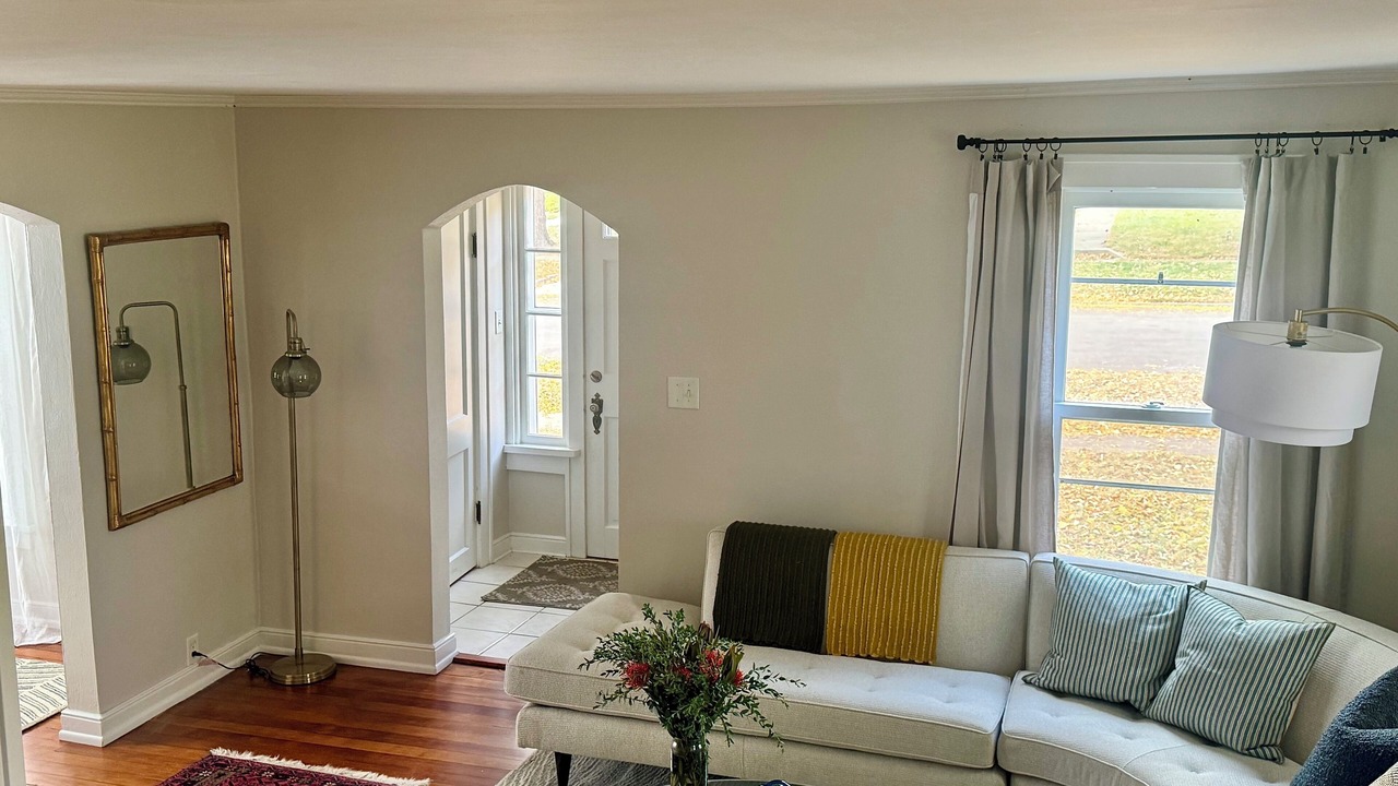 Photo of Livingroom in Historic Southwest