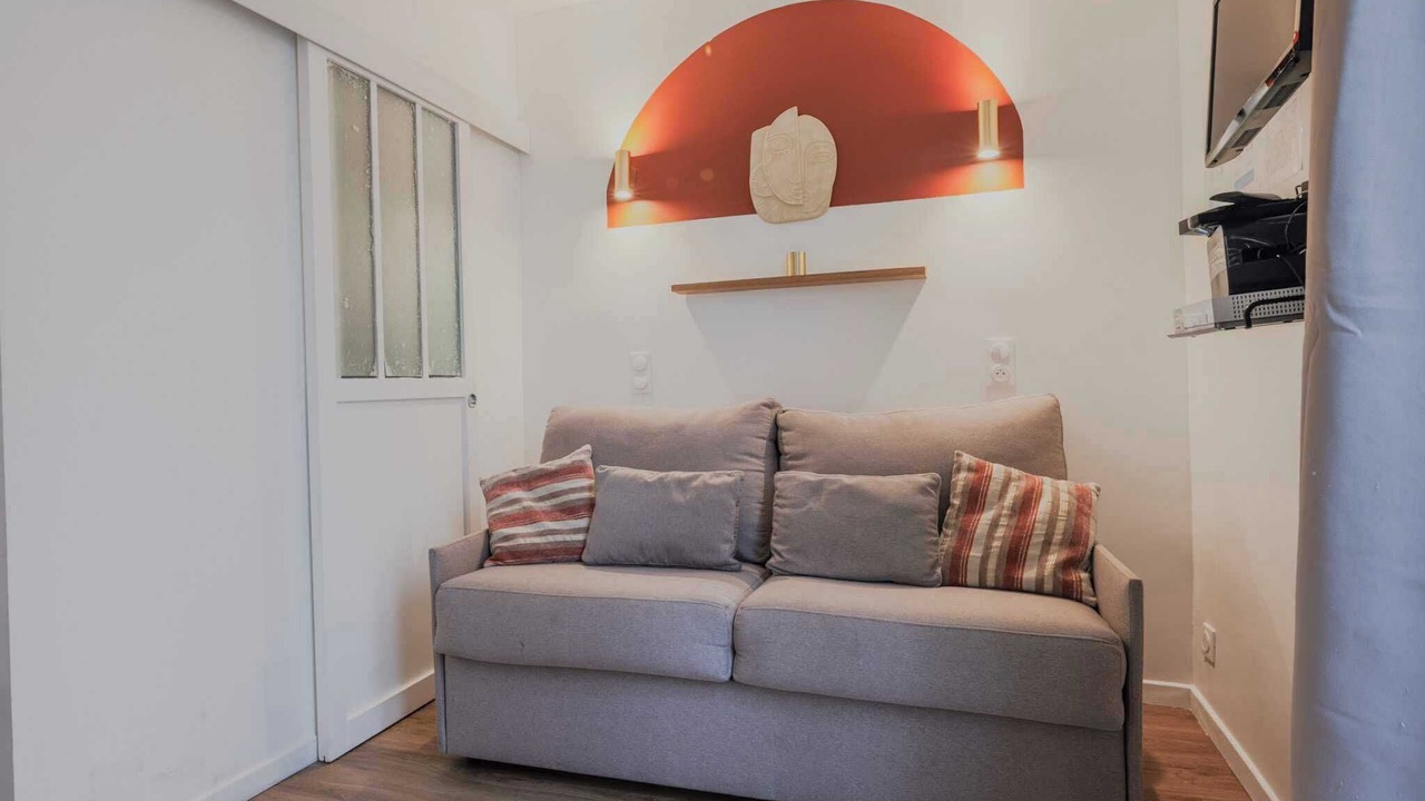 Photo of Livingroom in Quartier du Faubourg-Montmartre