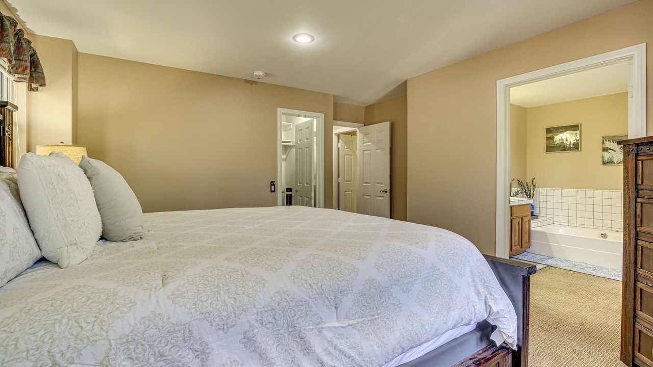 Photo of Bedroom in Big Bear City
