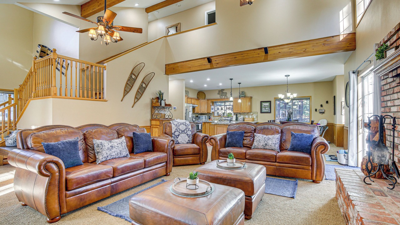 Photo of Livingroom in Big Bear City