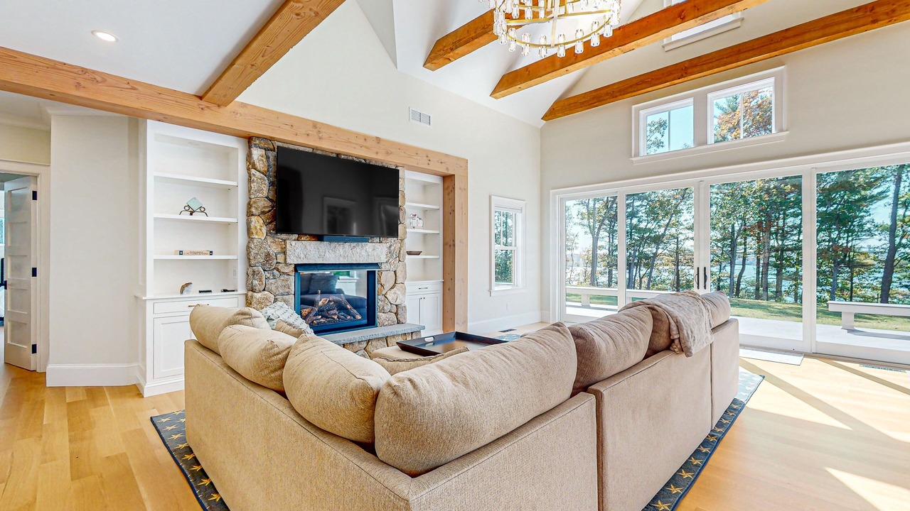 Photo of Livingroom in Plymouth
