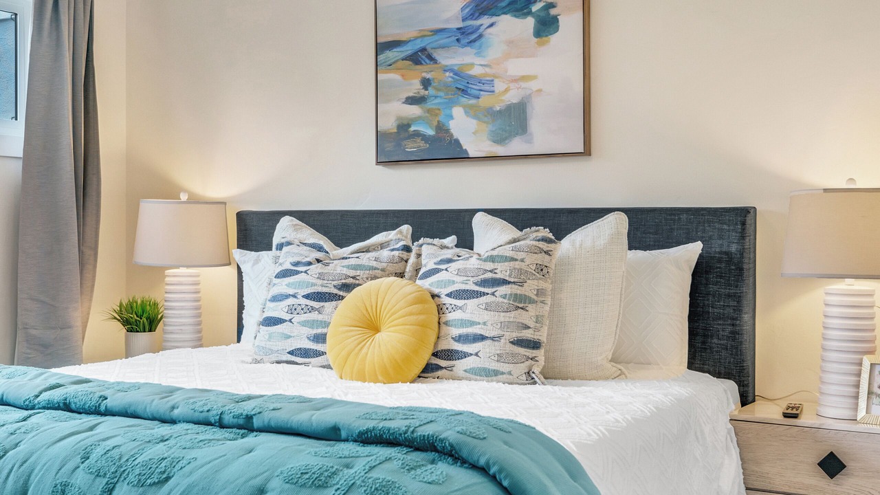 Photo of Bedroom in Rossmoor
