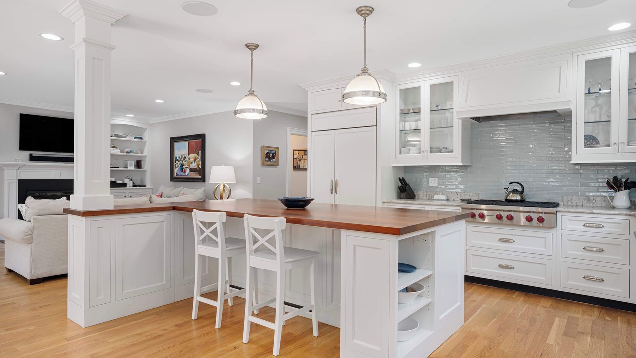 Photo of Kitchen in Bellevue Avenue Historic District