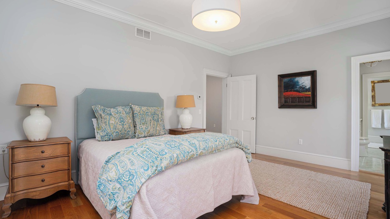 Photo of Bedroom in Bellevue Avenue Historic District