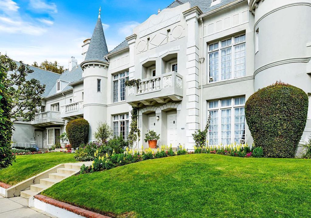 Photo of Outdoor in Beachwood Canyon