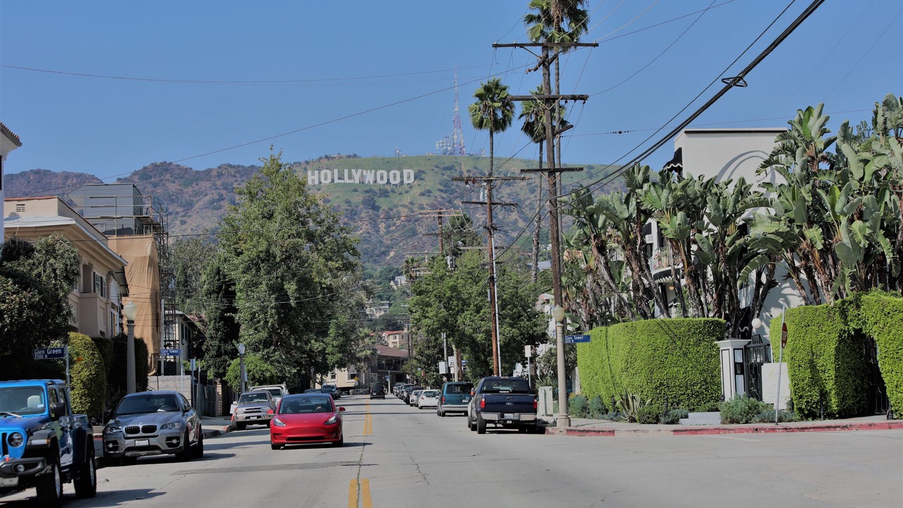 Photo of Others in Beachwood Canyon