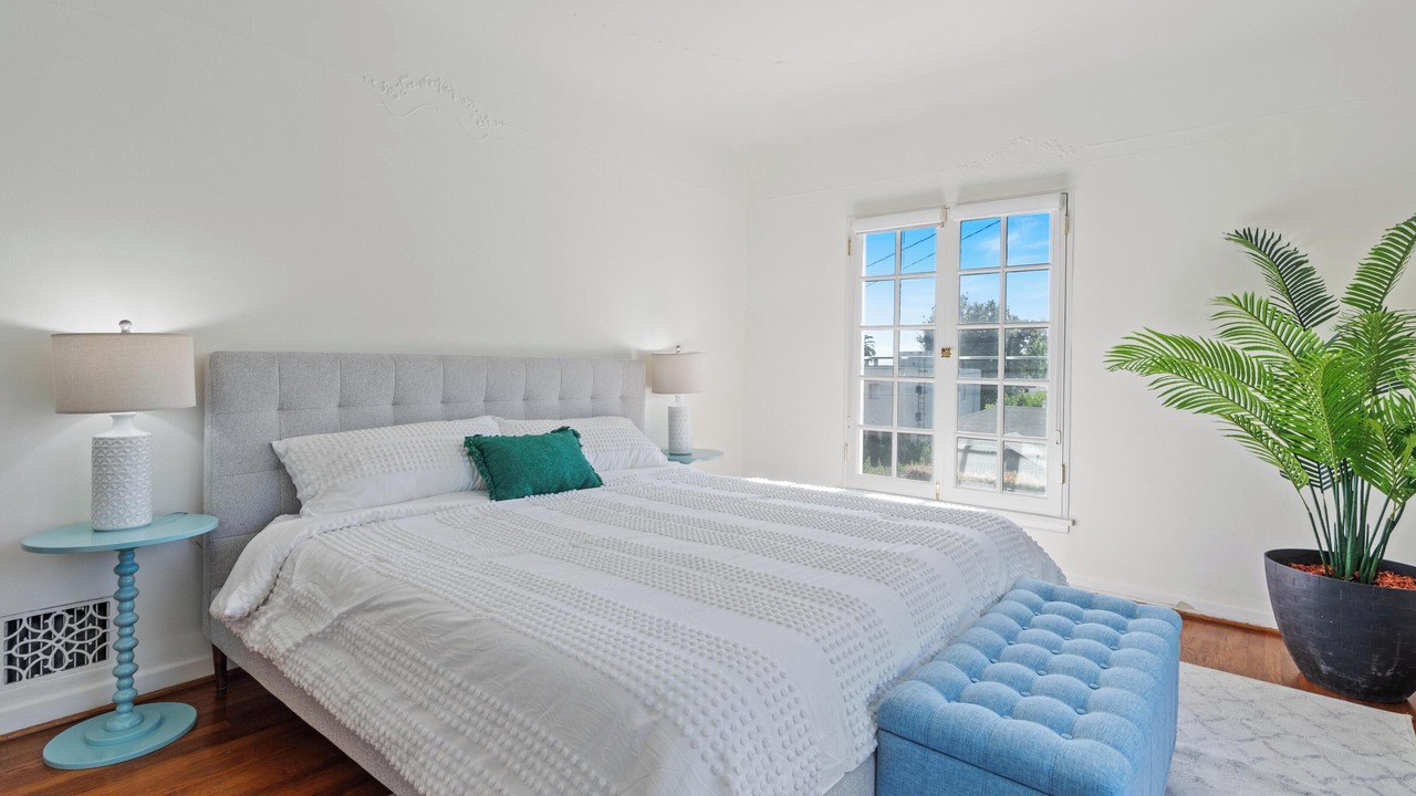 Photo of Bedroom in Beachwood Canyon