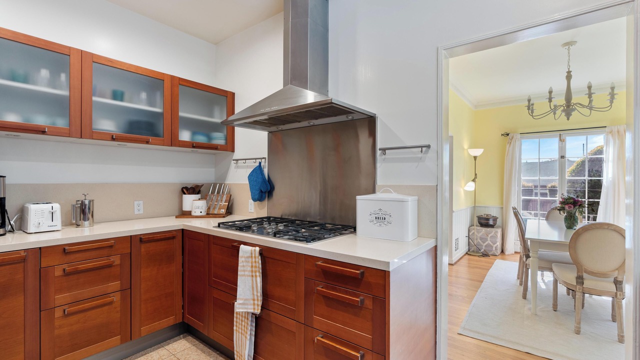Photo of Kitchen in Beachwood Canyon