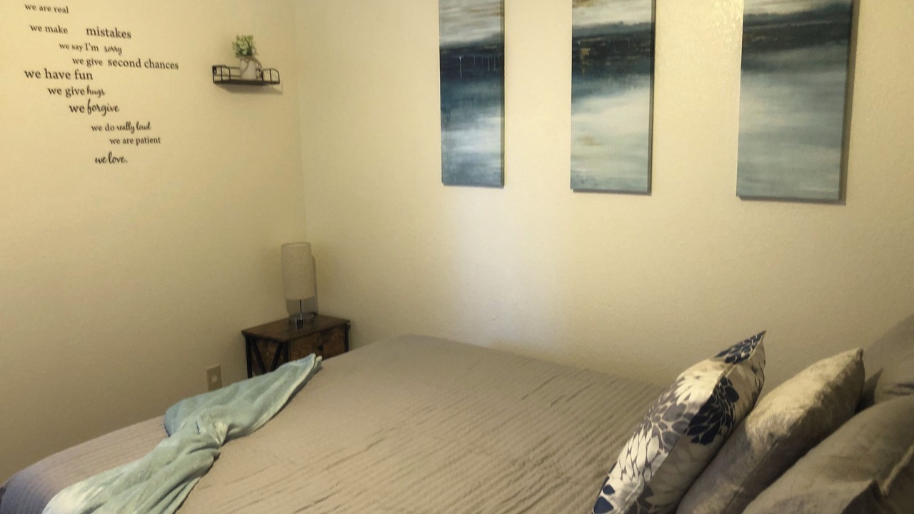 Photo of Bedroom in Pumpkin Center