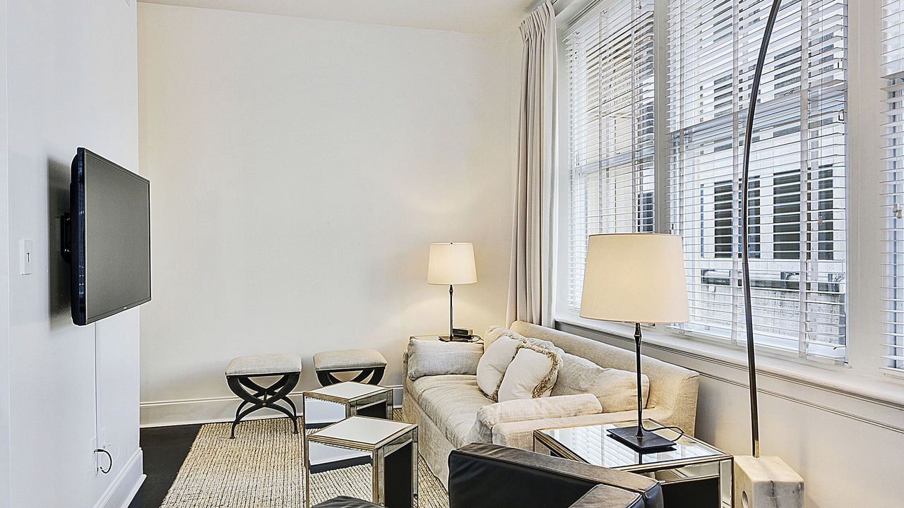Photo of Livingroom in Central Business District