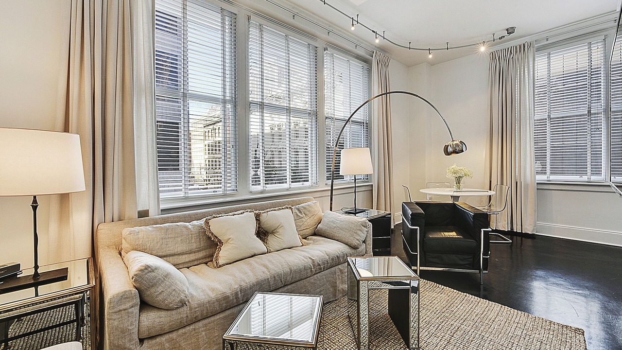 Photo of Livingroom in Central Business District
