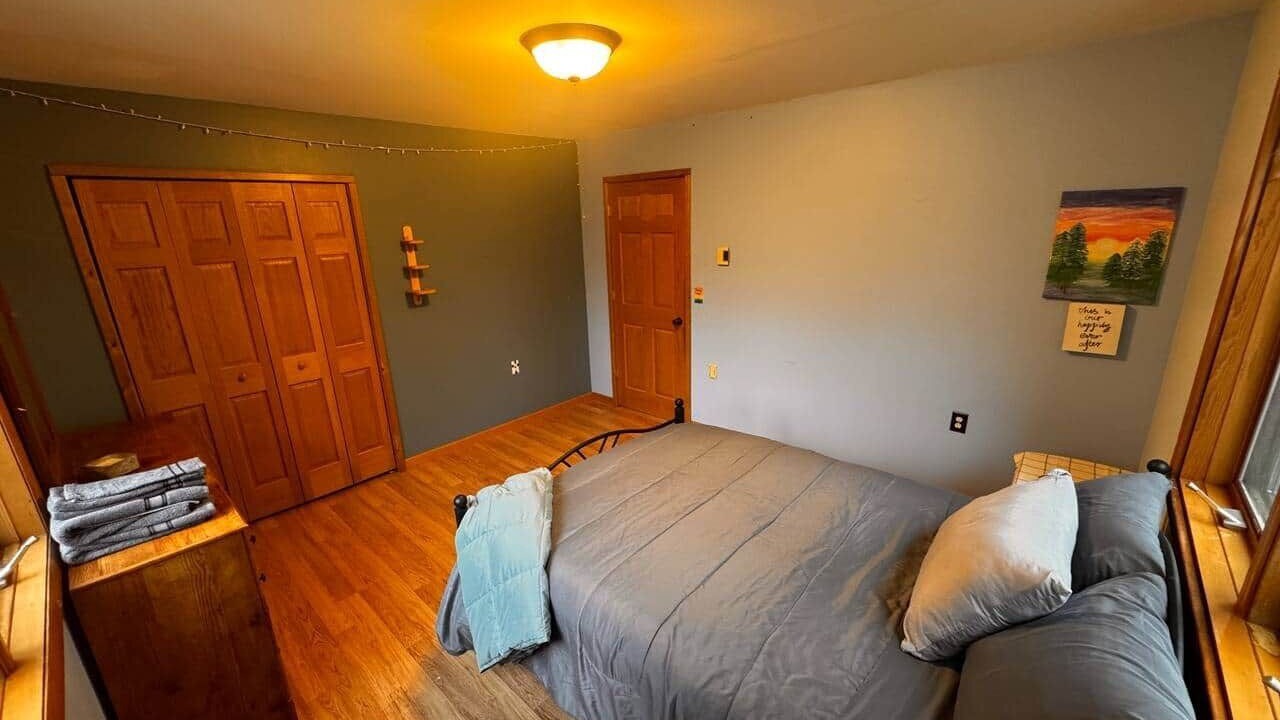 Photo of Bedroom in Cook