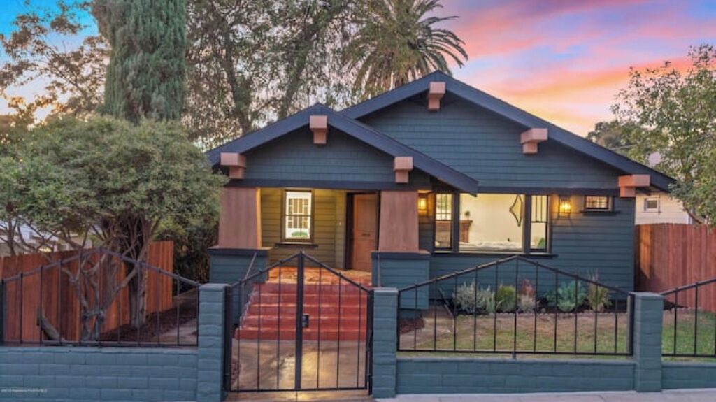 Photo of Outdoor in Highland Park