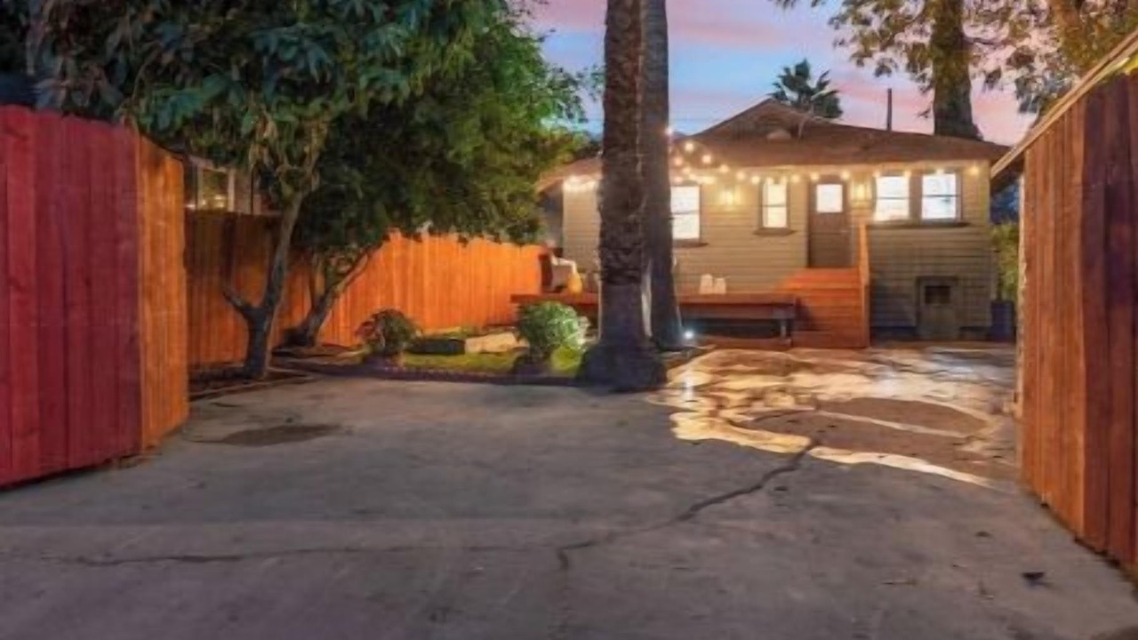 Photo of Outdoor in Highland Park
