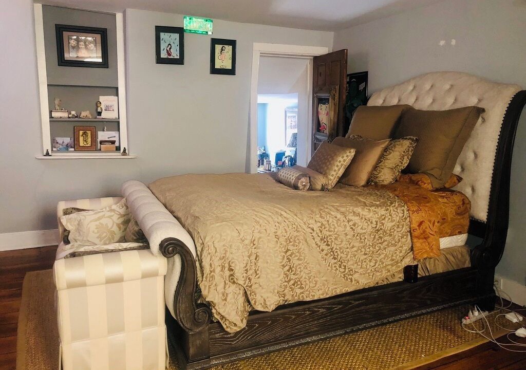 Photo of Bedroom in Historic District