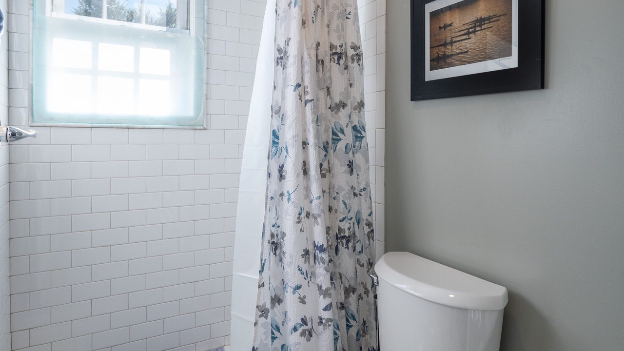 Photo of Bathroom in Old Town Alexandria