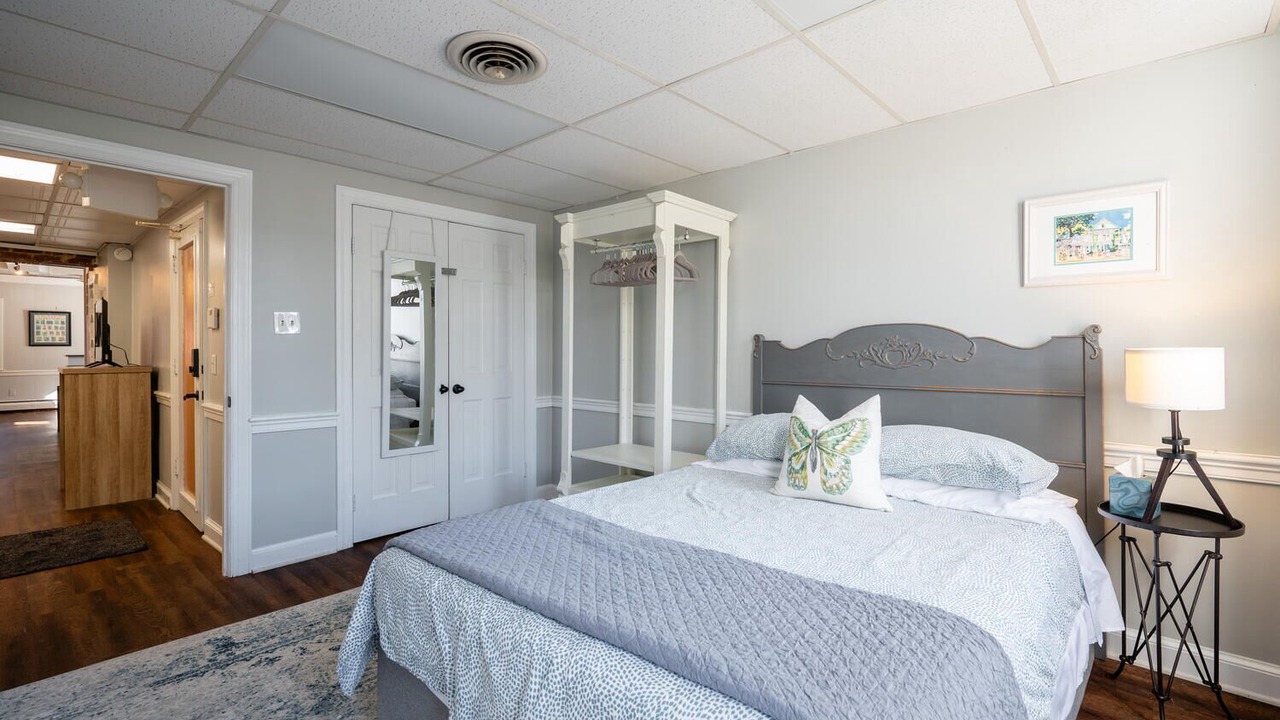 Photo of Bedroom in Old Town Alexandria