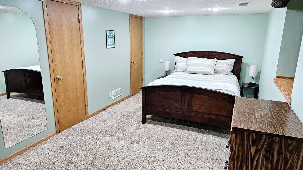 Photo of Bedroom in Burnsville