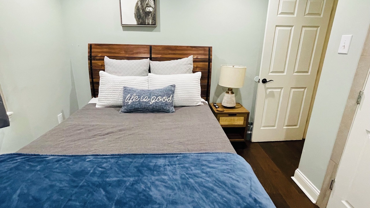 Photo of Bedroom in Old Jefferson