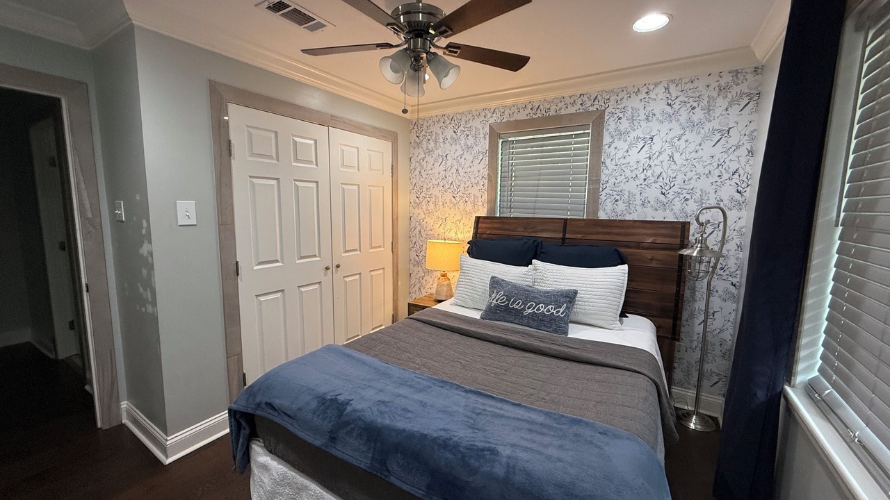 Photo of Bedroom in Old Jefferson
