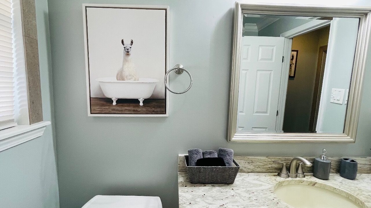 Photo of Bathroom in Old Jefferson