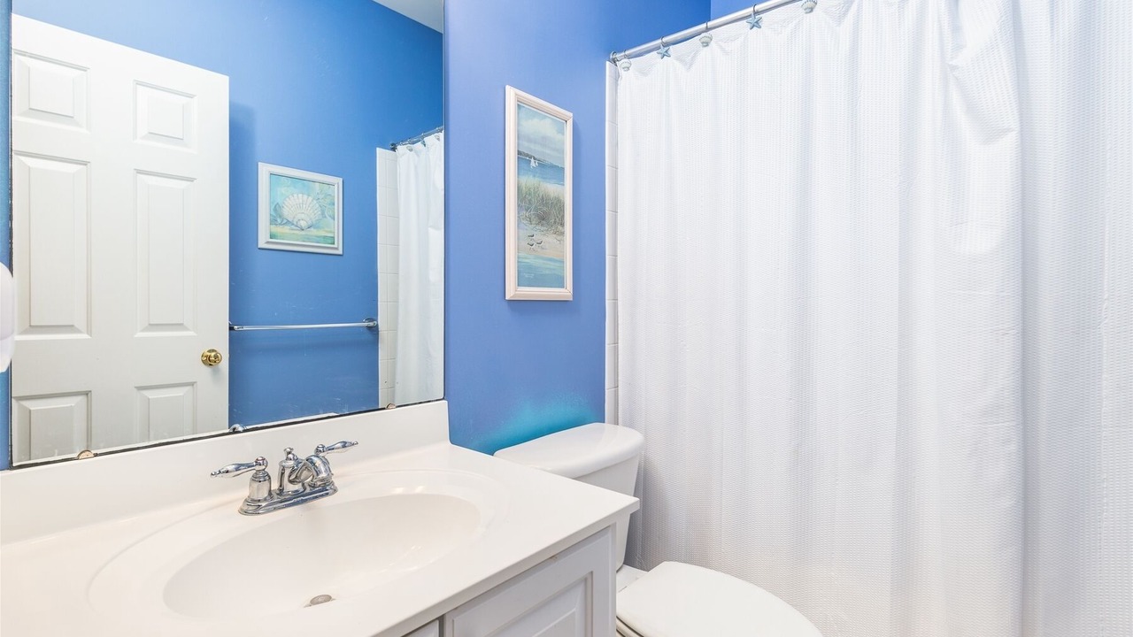 Photo of Bathroom in Sunset Island