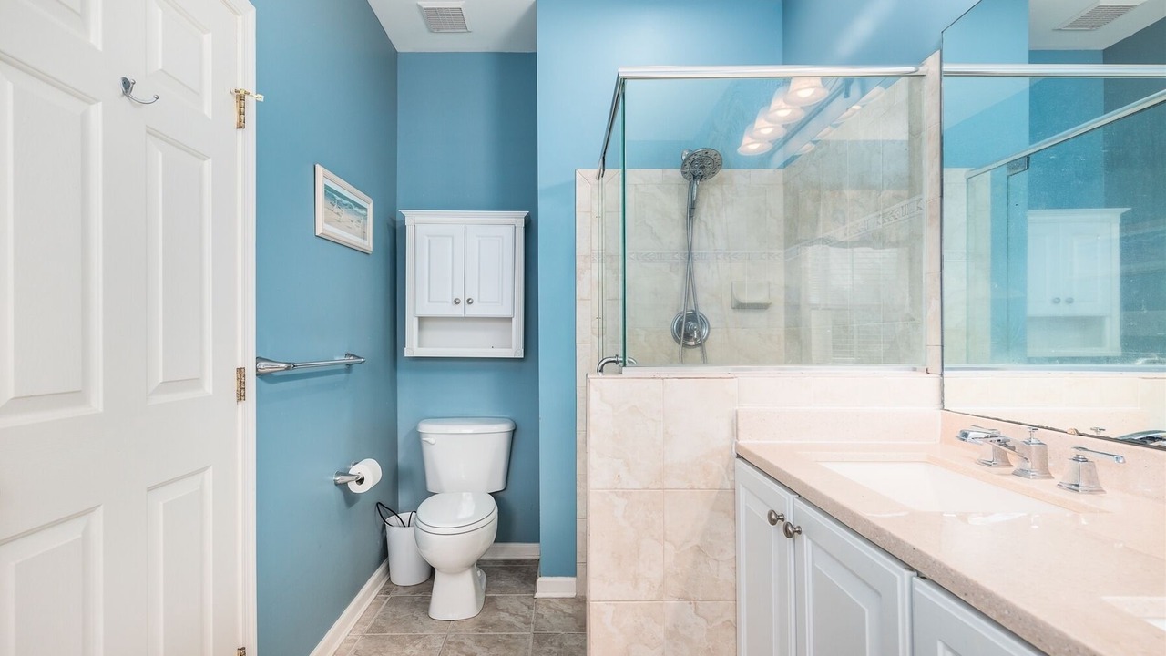 Photo of Bathroom in Sunset Island