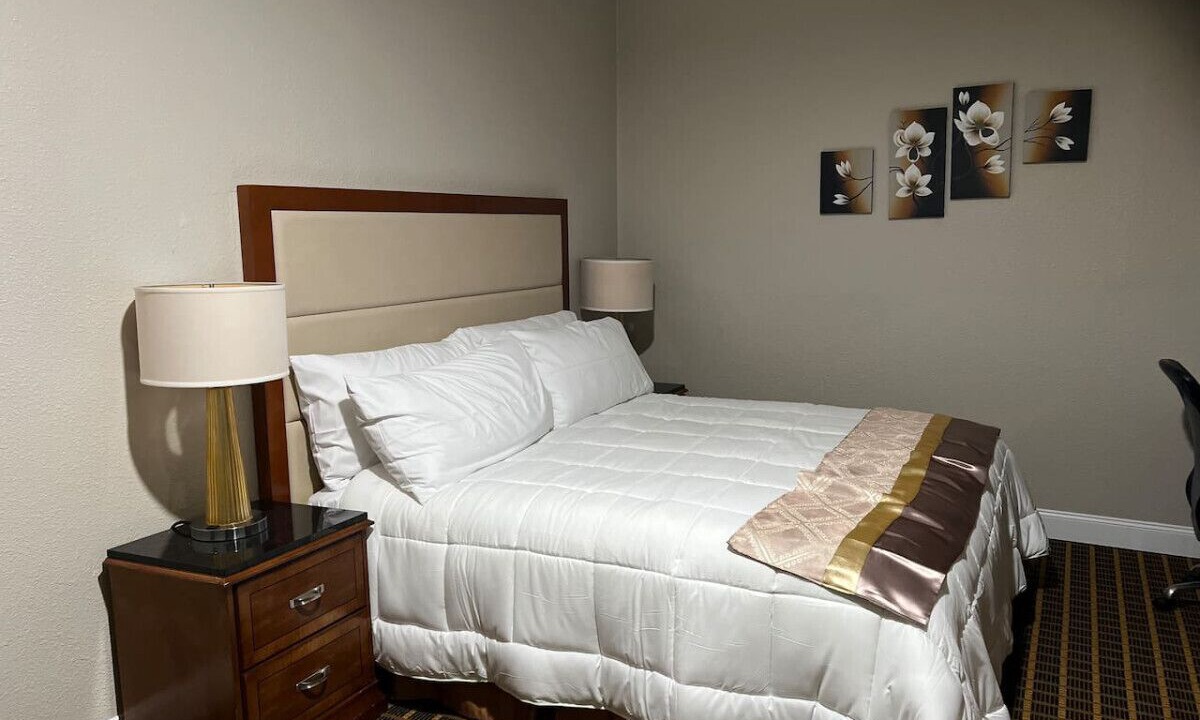Photo of Bedroom in Laurel