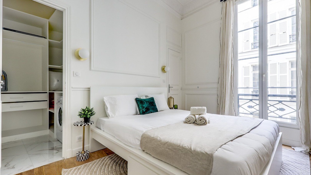 Photo of Bedroom in Chaussee-d'Antin