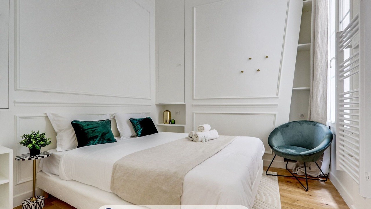 Photo of Bedroom in Chaussee-d'Antin