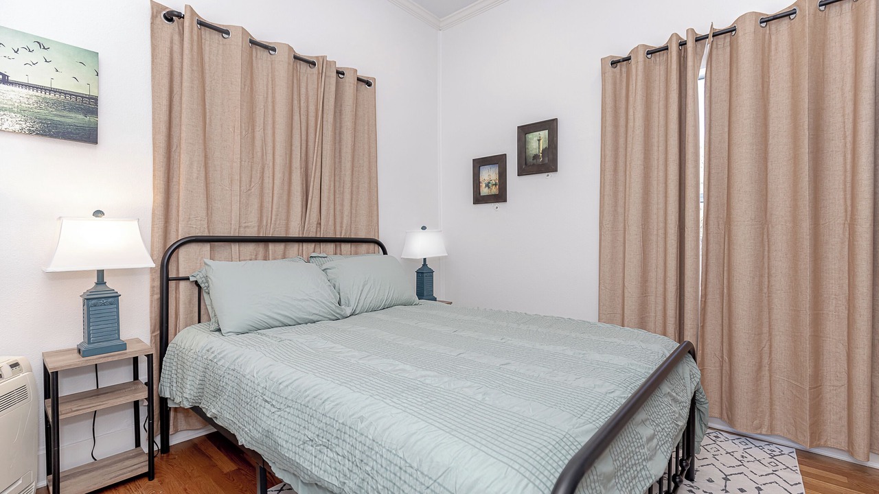 Photo of Bedroom in Biloxi