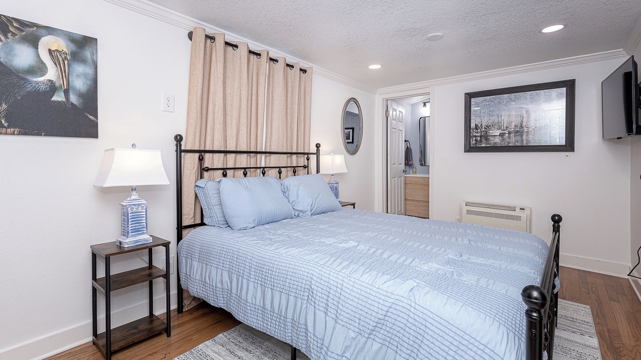 Photo of Bedroom in Biloxi