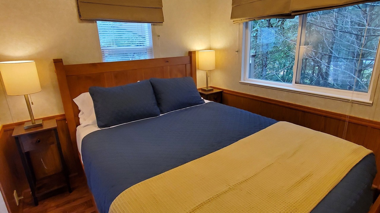 Photo of Bedroom in Friendship