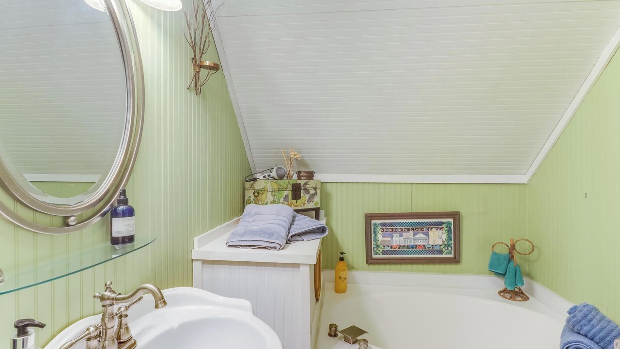 Photo of Bathroom in Waveland
