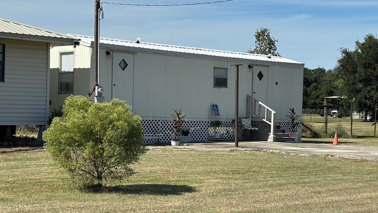 Photo of Outdoor in Duson